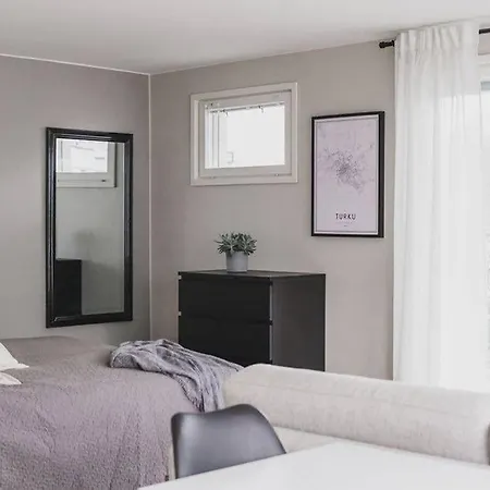 Beautiful New Studio Nearby The Center Turku